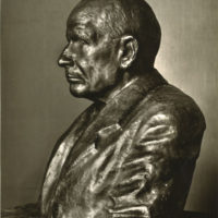 Otto Roos, Bildnisbüste Professor Jacob Wackernagel, Bronze, 1923. Sammlung Kunstkredit Basel-Stadt (Inv. 685). Foto: Album Roos (Nachlass Otto Roos, Depositum Riehen Gemeindearchiv)